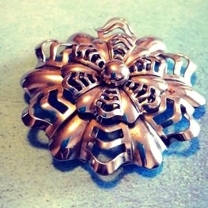 Vintage Modernist Floral Design Silver Brooch